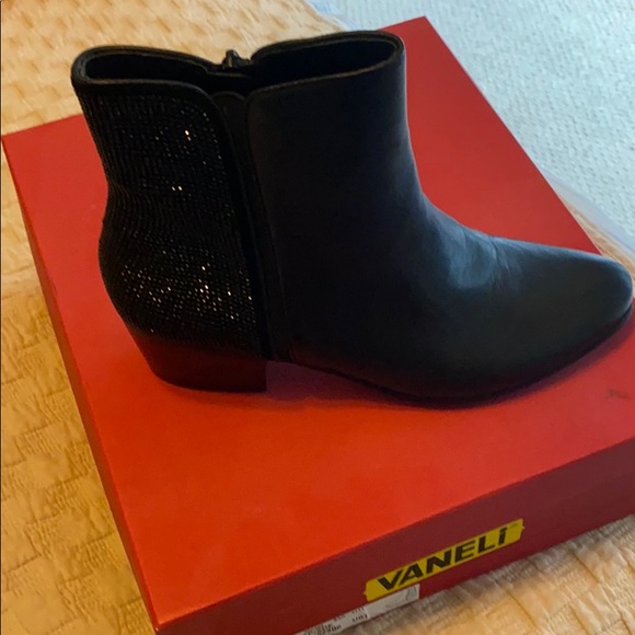 Vaneli Shoes - Black boots